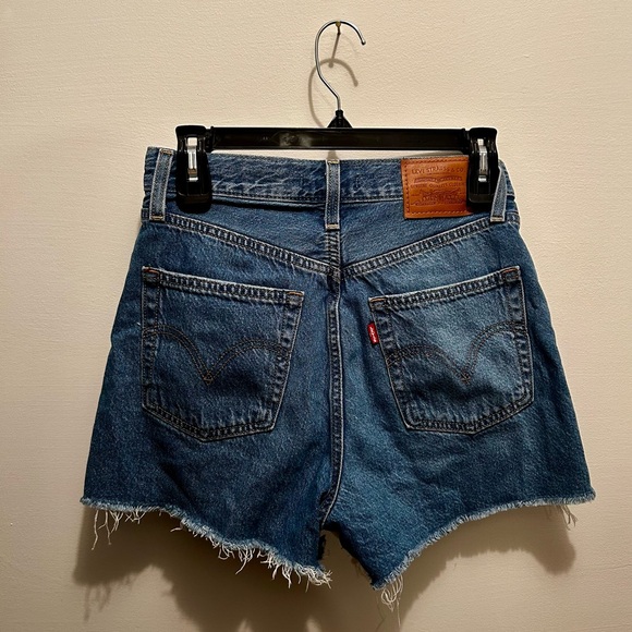 Levi’s ribcage shorts - Picture 3 of 3